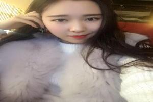 歌词里有一个人女生唱
